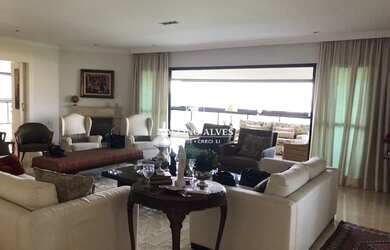 Imagem: O apartamento possui 3 Dormitórios, 5 Banheiros, 5 Vagas na