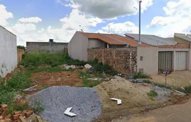 Imagem: O terreno possui 300m² de Área e está localizado em Jardim