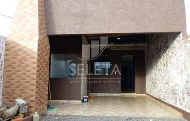 Imagem: A casa possui 1 Dormitório, 1 Banheiro, 1 Vaga na garagem