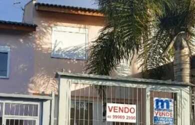 Imagem: A casa possui 2 Dormitórios, 2 Banheiros, 1 Vaga na garagem