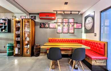 Imagem: O apartamento possui 3 Dormitórios, 2 Banheiros, 2 Vagas na