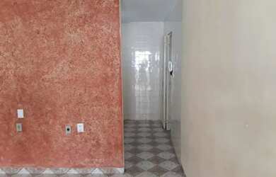 Imagem: A casa possui 2 Dormitórios, 2 Banheiros, 200m² de Área e