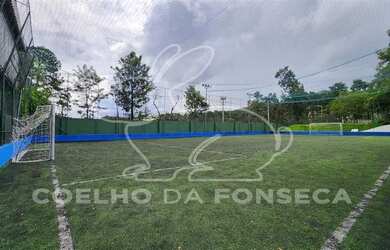 Imagem: A casa em condomínio possui 4 Dormitórios, 5 Banheiros, 2