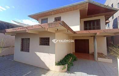 Imagem 3: Sobrado Residencial para Alugar por R$4.500,00 na Rua Hyeda Bagio Mayer 300 no Maria Luiza