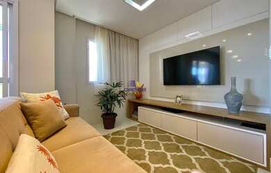 Imagem: O apartamento possui 2 Dormitórios, 2 Banheiros, 2 Vagas na