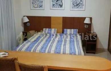 Imagem: O studio possui 1 Dormitório, 1 Banheiro, 1 Vaga na garagem