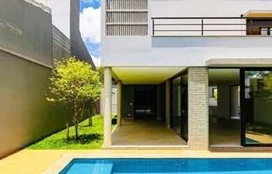 Imagem 16: Casa em São Paulo. Piscina, Varanda, 455m² de Áreae4 Vagas na garagem