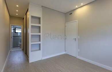 Imagem 10: Venda Casa com 272,00 metroQuadrado, 4 dormitório s , 2 vaga s . Swiss...