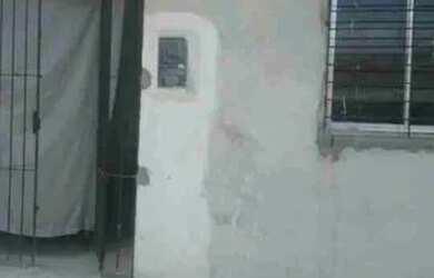 Imagem: A casa possui 2 Dormitórios, 2 Banheiros, 1m² de Área e