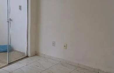 Imagem: A casa possui 2 Dormitórios e 1 Banheiro e está localizado