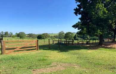 Imagem: A chácara possui 217.800m² de Área e está localizado em