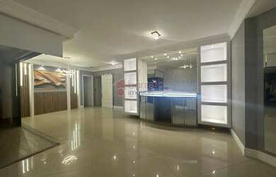 Imagem: O apartamento possui 4 Dormitórios, 5 Banheiros, 3 Vagas na