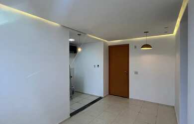 Imagem: O apartamento possui 2 Dormitórios, 2 Banheiros, 2 Vagas na