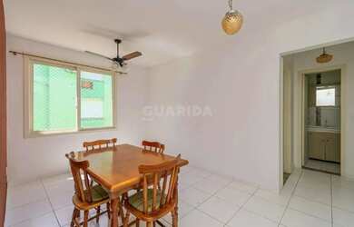 Imagem: O apartamento possui 1 Dormitório, 1 Banheiro, 1 Vaga na garagem