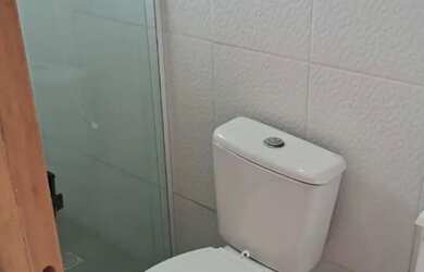 Imagem 3: Alugo geminado Enseada. Acomodam 8 pessoas, 1 Vaga na garageme2 Dormitórios