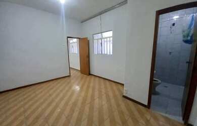 Imagem 7: Que tal uma CASA de 3 quartos com suíte, numa excelente localização no Riacho ??