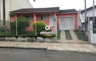 Imagem 2: CASA 3 DORMITÓRIOS. 160m² de Área, 2 Vagas na garageme3 Dormitórios