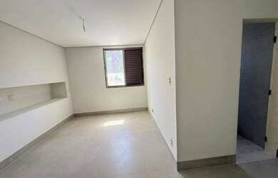 Imagem 4: BELÍSSIMA CASA CONDOMÍNIO FECHADO ALTO PADRÃO