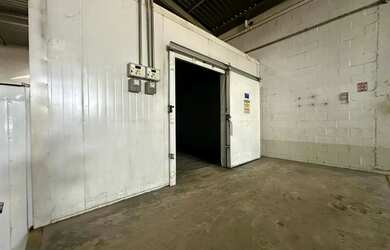 Imagem 6: Galpão c/ Doca e 2 Câmaras Frias 400m² para locação, Paulista, Piracicaba,...