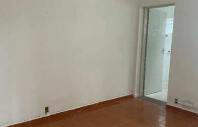 Imagem 3: Aluga-se casa no centro. 1 Vaga na garageme4 Dormitórios