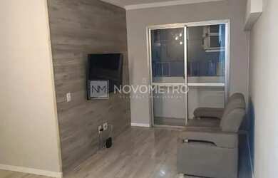 Imagem: O apartamento possui 3 Dormitórios, 1 Banheiro, 1 Vaga na garagem