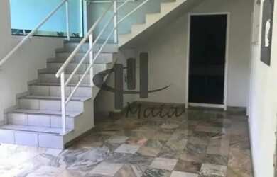 Imagem: A casa possui 5 Dormitórios, 4 Banheiros, 2 Vagas na garagem