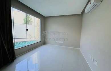 Imagem: A casa em condomínio possui 3 Dormitórios, 4 Banheiros, 4