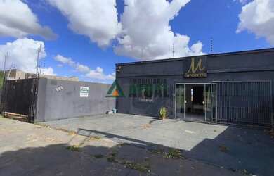 Imagem: O depósito possui 190m² de Área e está localizado em Alpes