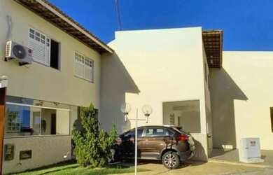 Imagem: A casa em condomínio possui 2 Dormitórios, 2 Banheiros, 2