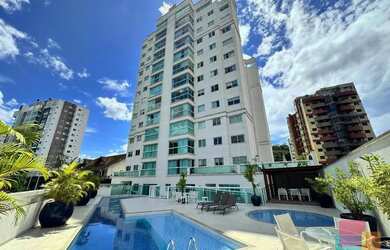 Imagem: O apartamento possui 3 Dormitórios, 1 Banheiro, 2 Vagas na