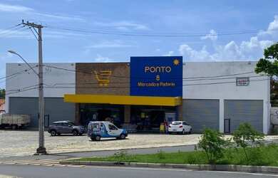 Imagem: O depósito possui 5 Vagas na garagem e 200m² de Área e está