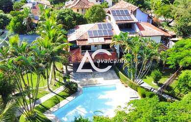 Imagem: A casa em condomínio possui 5 Dormitórios, 5 Banheiros, 5