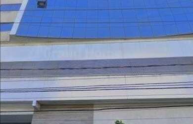 Imagem: O depósito possui 2 Vagas na garagem, 59m² de Área e está