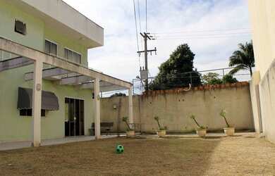 Imagem 4: Casa Contemporânea 4Q c/ Quintal (270 m²) - Est. do Moinho