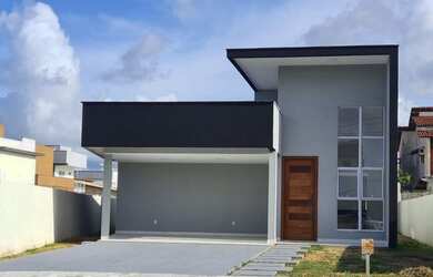 Imagem: A casa possui 3 Dormitórios, 4 Banheiros, 2 Vagas na garagem