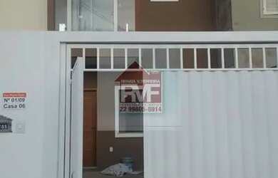 Imagem: A casa possui 2 Dormitórios, 3 Banheiros, 1 Vaga na garagem