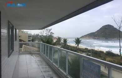 Imagem: O apartamento possui 3 Dormitórios, 5 Banheiros, 3 Vagas na