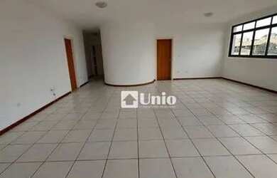 Imagem: O apartamento possui 4 Dormitórios, 3 Banheiros, 2 Vagas na