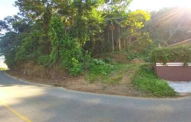 Imagem: O terreno possui 10845m² de Área e está localizado em Barra