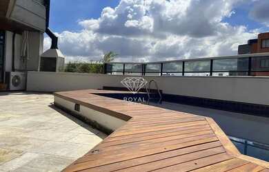 Imagem: O apartamento na cobertura possui 4 Dormitórios, 5 Banheiros