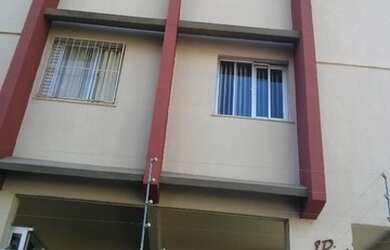 Imagem: O apartamento possui 1 Dormitório, 1 Banheiro, 1 Vaga na garagem