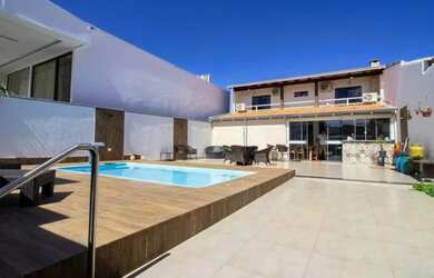 Imagem: A casa em condomínio possui 3 Dormitórios, 3 Banheiros, 4