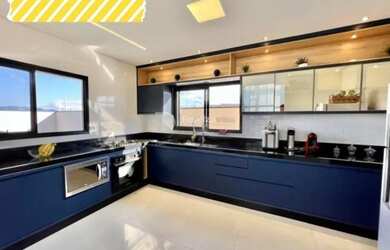 Imagem: A casa em condomínio possui 3 Dormitórios, 1 Banheiro, 4 Vagas