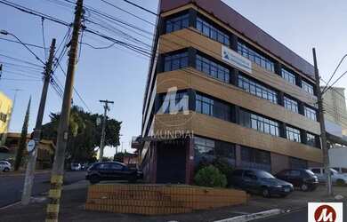 Imagem: O depósito possui 5 Vagas na garagem, 1.646m² de Área e