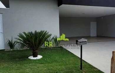 Imagem: A casa em condomínio possui 3 Dormitórios, 4 Banheiros, 4