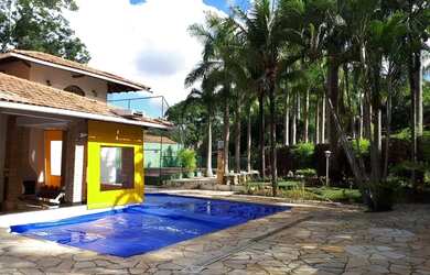 Imagem: A casa em condomínio possui 3 Dormitórios, 4 Banheiros, 3