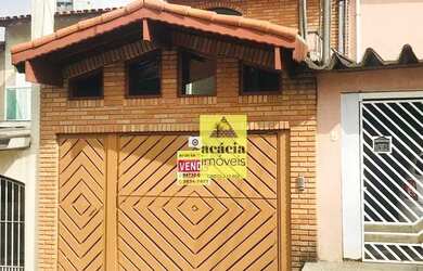 Imagem: A casa possui 3 Dormitórios, 3 Banheiros, 2 Vagas na garagem