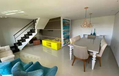 Imagem: A casa possui 3 Dormitórios, 5 Banheiros, 3 Vagas na garagem