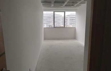 Imagem: O depósito possui 1 Vaga na garagem, 24m² de Área e está