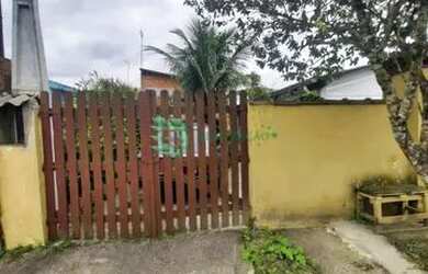 Imagem: A casa possui 1 Dormitório, 1 Banheiro, 2 Vagas na garagem